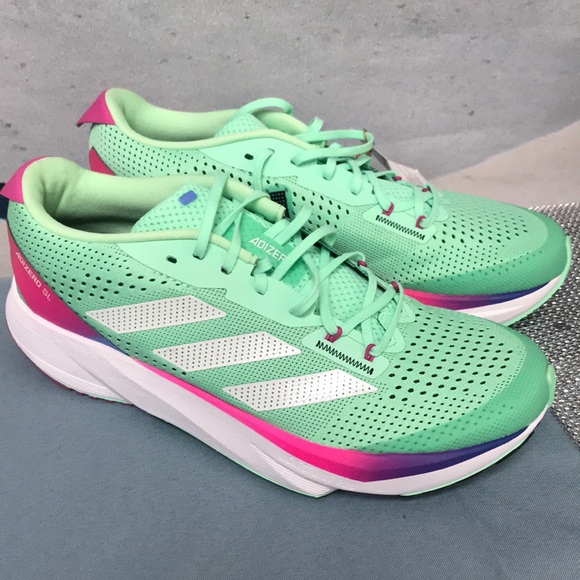 Ladies adidas sneakers - Picture 1 of 6